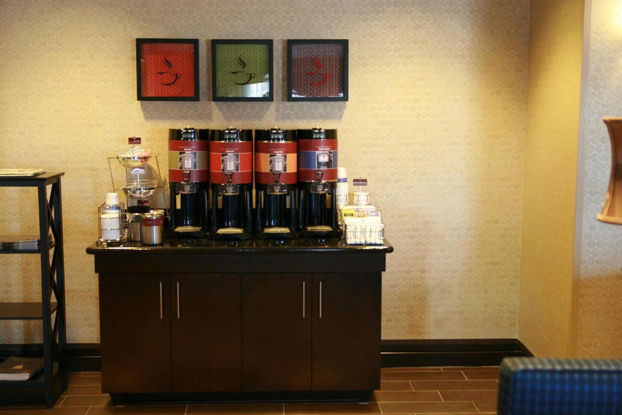 Hampton Inn Topeka Étterem fotó